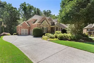 4330 Manor Creek Dr, Cumming, GA 30040 - Photo 2