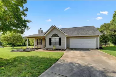 915 Cove Place, Locust Grove, GA 30248 - Photo 1