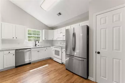 5105 Reynolds Court, Monroe, GA 30656 - Photo 8