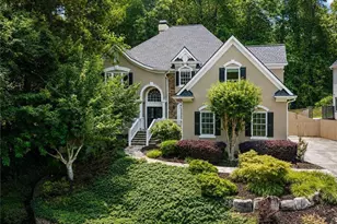 1346 Waterford Green Close NE, Marietta, GA 30068 - Photo 2