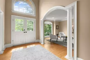 1346 Waterford Green Close NE, Marietta, GA 30068 - Photo 4