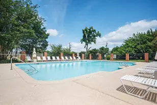 197 High Creek Dr, Roswell, GA 30076 - Photo 10