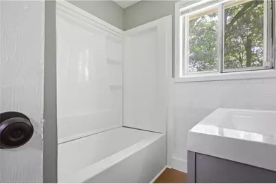 2043 Claude St NW, Atlanta, GA 30318 - Photo 8