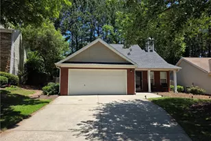 172 Stoneforest Dr, Woodstock, GA 30189 - Photo 2