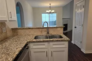 172 Stoneforest Dr, Woodstock, GA 30189 - Photo 8