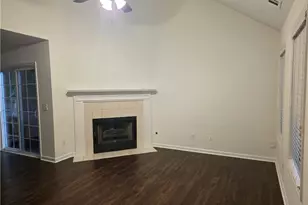 172 Stoneforest Dr, Woodstock, GA 30189 - Photo 4