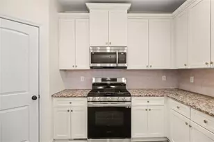 1300 Primrose Park Rd, Sugar Hill, GA 30518 - Photo 14