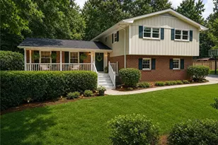 6720 Ramundo Dr, Atlanta, GA 30360 - Photo 2