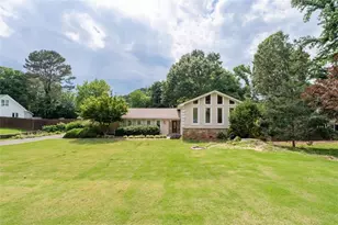 953 Hidden Hollow Dr, Marietta, GA 30068 - Photo 40