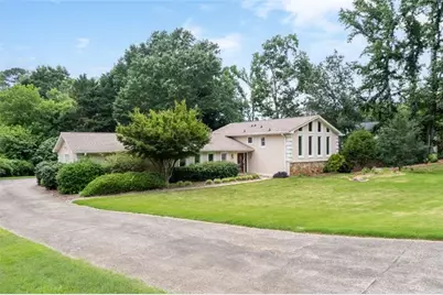 953 Hidden Hollow Drive, Marietta, GA 30068 - Photo 2