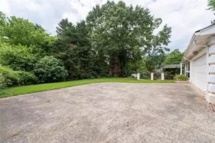 953 Hidden Hollow Dr, Marietta, GA 30068 - Photo 34