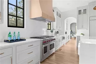 2521 Brookwood Dr NE, Atlanta, GA 30305 - Photo 16