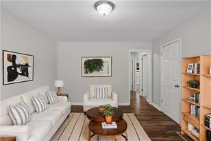748 Amber Pl NW, Atlanta, GA 30331 - Photo 2