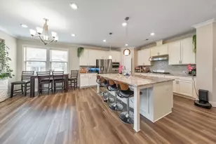 3935 Dorchester Ln, Cumming, GA 30040 - Photo 2