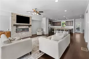 724 Henry Dr, Marietta, GA 30064 - Photo 8