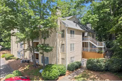 2517 Vineyard Way SE, Smyrna, GA 30082 - Photo 2