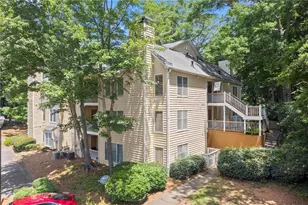 2517 Vineyard Way SE, Smyrna, GA 30082 - Photo 2