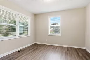 2370 Tiffany Cir, Decatur, GA 30035 - Photo 14