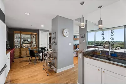700 Park Regency Place NE #1501, Atlanta, GA 30326 - Photo 14