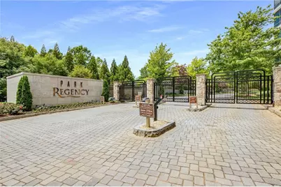 700 Park Regency Place NE #1501, Atlanta, GA 30326 - Photo 42