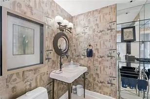 700 Park Regency Pl NE, Atlanta, GA 30326 - Photo 2