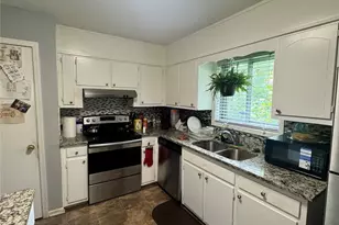 521 Navarre Dr, Stone Mountain, GA 30087 - Photo 6