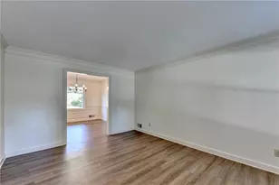886 Marbrook Dr, Lawrenceville, GA 30044 - Photo 4