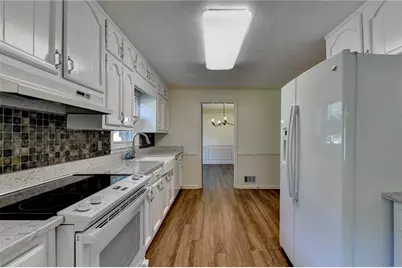 886 Marbrook Drive, Lawrenceville, GA 30044 - Photo 14