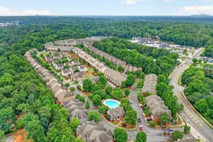 7960 Highland Bluff, Sandy Springs, GA 30328 - Photo 46