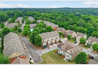 7960 Highland Bluff, Sandy Springs, GA 30328 - Photo 40