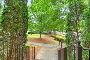 7960 Highland Bluff, Sandy Springs, GA 30328 - Photo 32