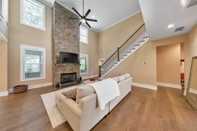 1016 Irwin Tree Farms SW, Marietta, GA 30064 - Photo 4