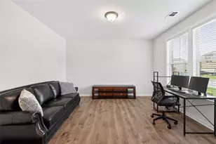 678 Saffron Blvd, Lawrenceville, GA 30045 - Photo 4