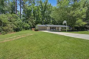 2718 Pine Grove Ct, Austell, GA 30106 - Photo 2