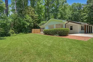 2718 Pine Grove Ct, Austell, GA 30106 - Photo 4