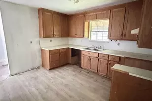 187 Refuge Valley Rd, Jasper, GA 30143 - Photo 4