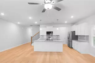 371 Lanier Cir, Woodstock, GA 30189 - Photo 8