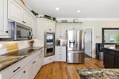 3328 Rough Creek Drive, Woodstock, GA 30189 - Photo 16