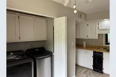 504 Sutters Point #200, Atlanta, GA 30328 - Photo 4