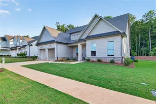 371 Lk Vis Dr, Statham, GA 30666 - Photo 2