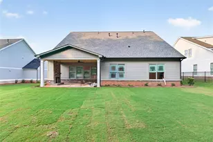 371 Lk Vis Dr, Statham, GA 30666 - Photo 10