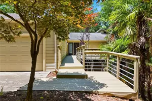 3985 Loch Highland Pass NE, Roswell, GA 30075 - Photo 2