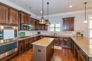 49 Bay Crest Ct, Loganville, GA 30052 - Photo 6
