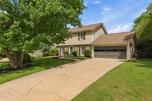 230 Truehedge Trce, Roswell, GA 30076 - Photo 2