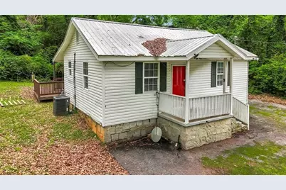 281 Valley Lake Drive, Stone Mountain, GA 30087 - Photo 2