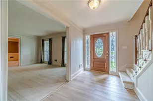 570 Trombley Bay Ln, Lawrenceville, GA 30044 - Photo 16