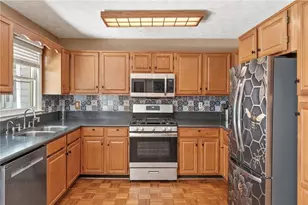 2256 Byron Ct SW, Marietta, GA 30064 - Photo 10