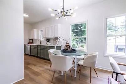 1585 Mary George Avenue NW, Atlanta, GA 30318 - Photo 10