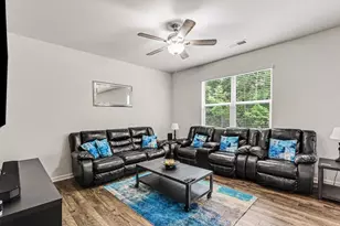 8233 Bluewater Dr, Fairburn, GA 30213 - Photo 12