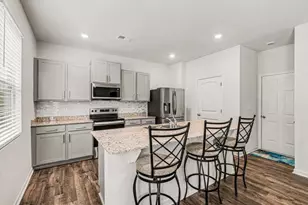 8233 Bluewater Dr, Fairburn, GA 30213 - Photo 4